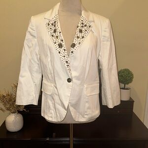 Luciano Dante white blazer with embellished lapel. Size M. New with tags